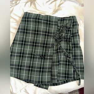 SO plaid skort